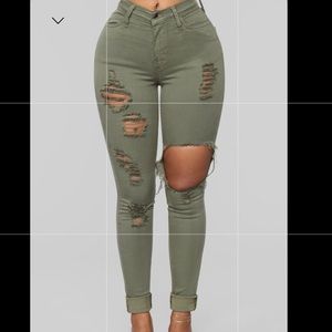 Fashion nova ripped jeans